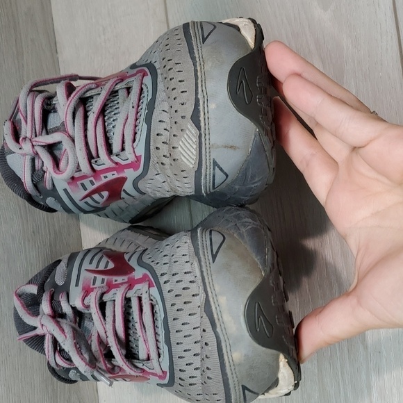 Brooks Womens Ariel 18 Athletic Running Sneakers shoes sz 10 Medium B - Picture 5 of 14